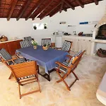 Дом отдыха House Mrcela 200m From Трогир