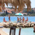 Дом отдыха House Mrcela 200m From *