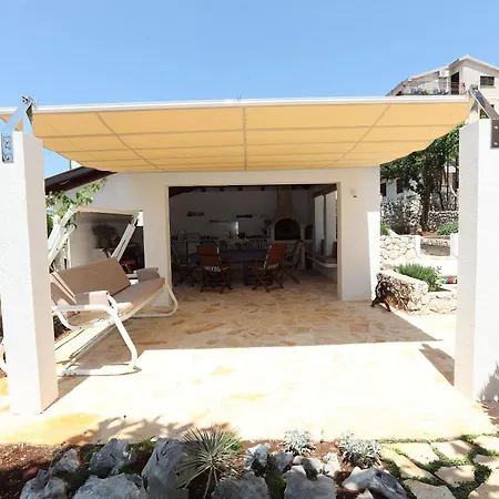 Дом отдыха House Mrcela 200m From