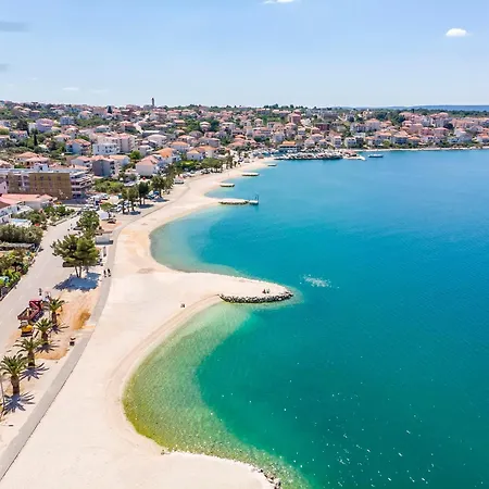 House Mrcela 200m From