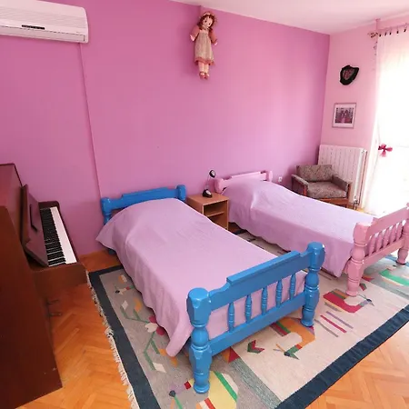 Nyaraló House Mrcela 200m From