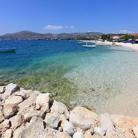 House Mrcela 200m From