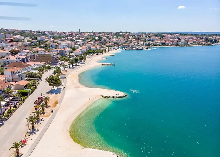House Mrcela 200m From