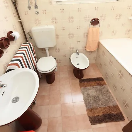 House Mrcela 200m From Будинок відпочинку